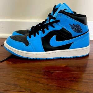 Nike Jordan Air 1 mid Dq8426-401